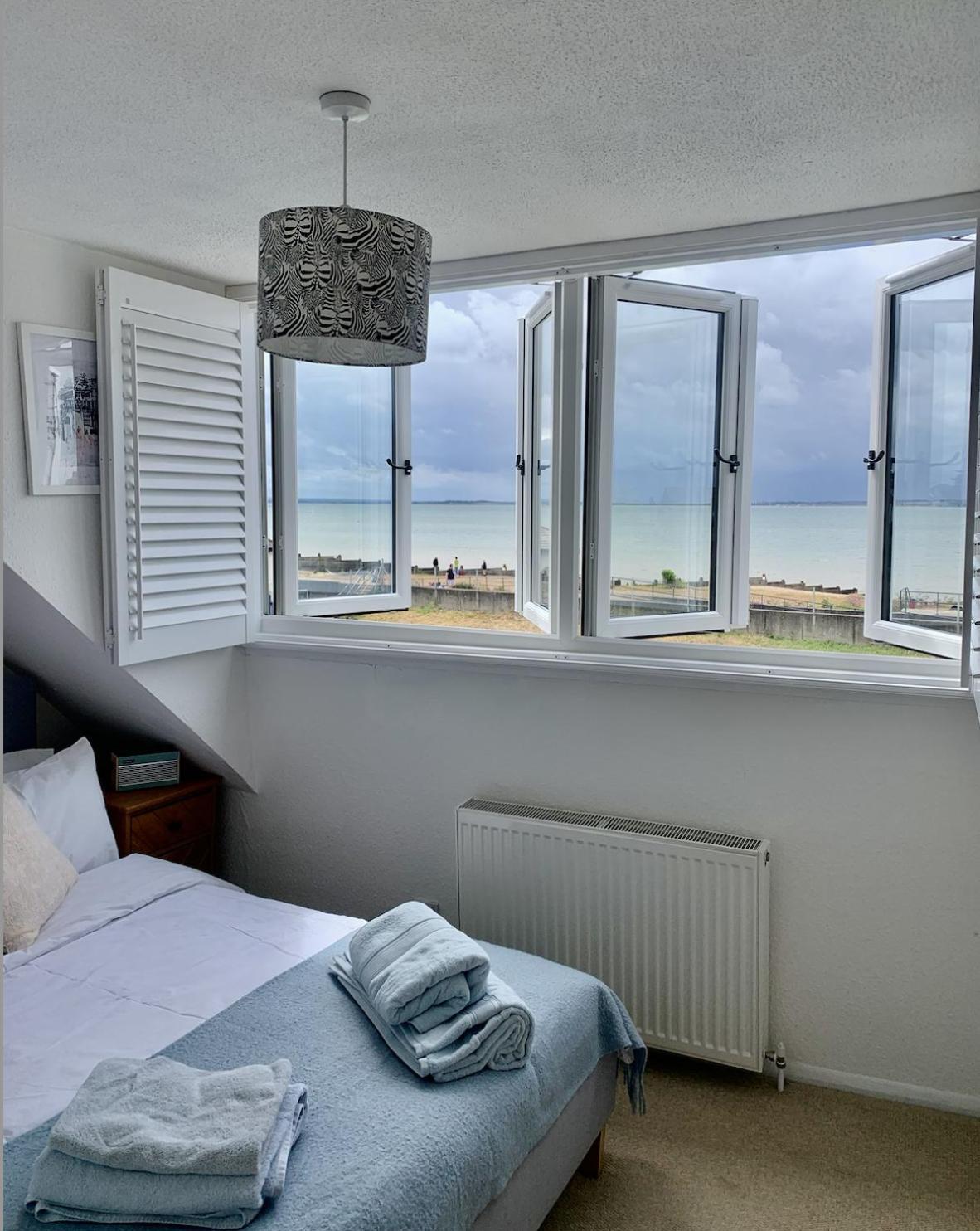 Marine Cottage Уитстейбъл Екстериор снимка
